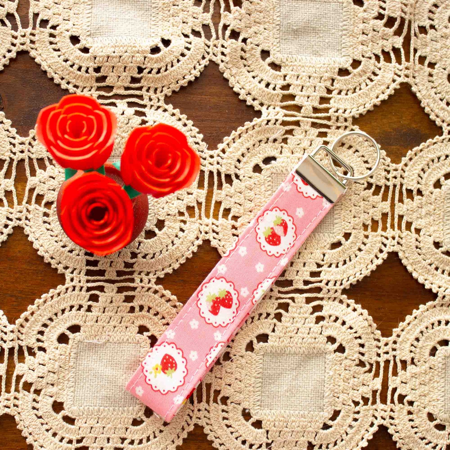 Wristlet_Berry_Cute
