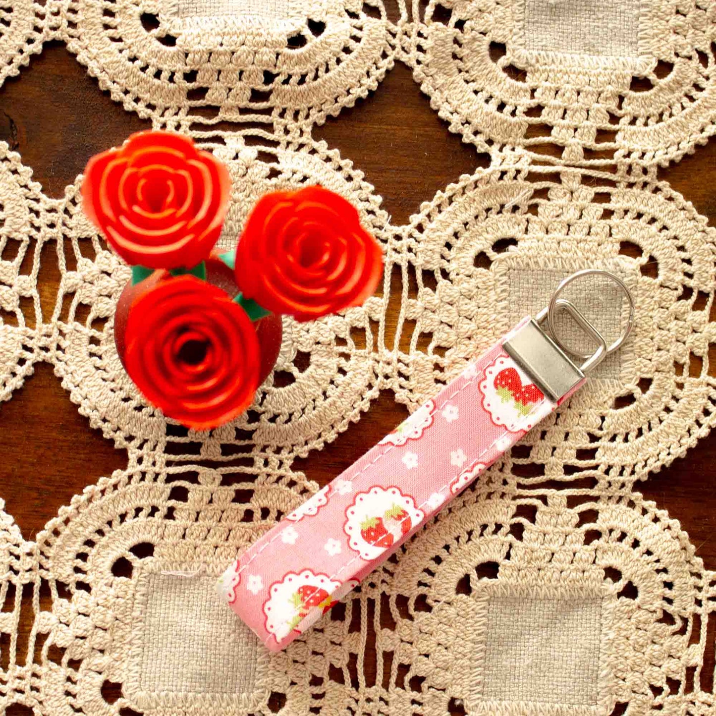 Wristlet_Berry_Cute