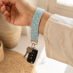 Daisy Daydream Wristlet Keychain