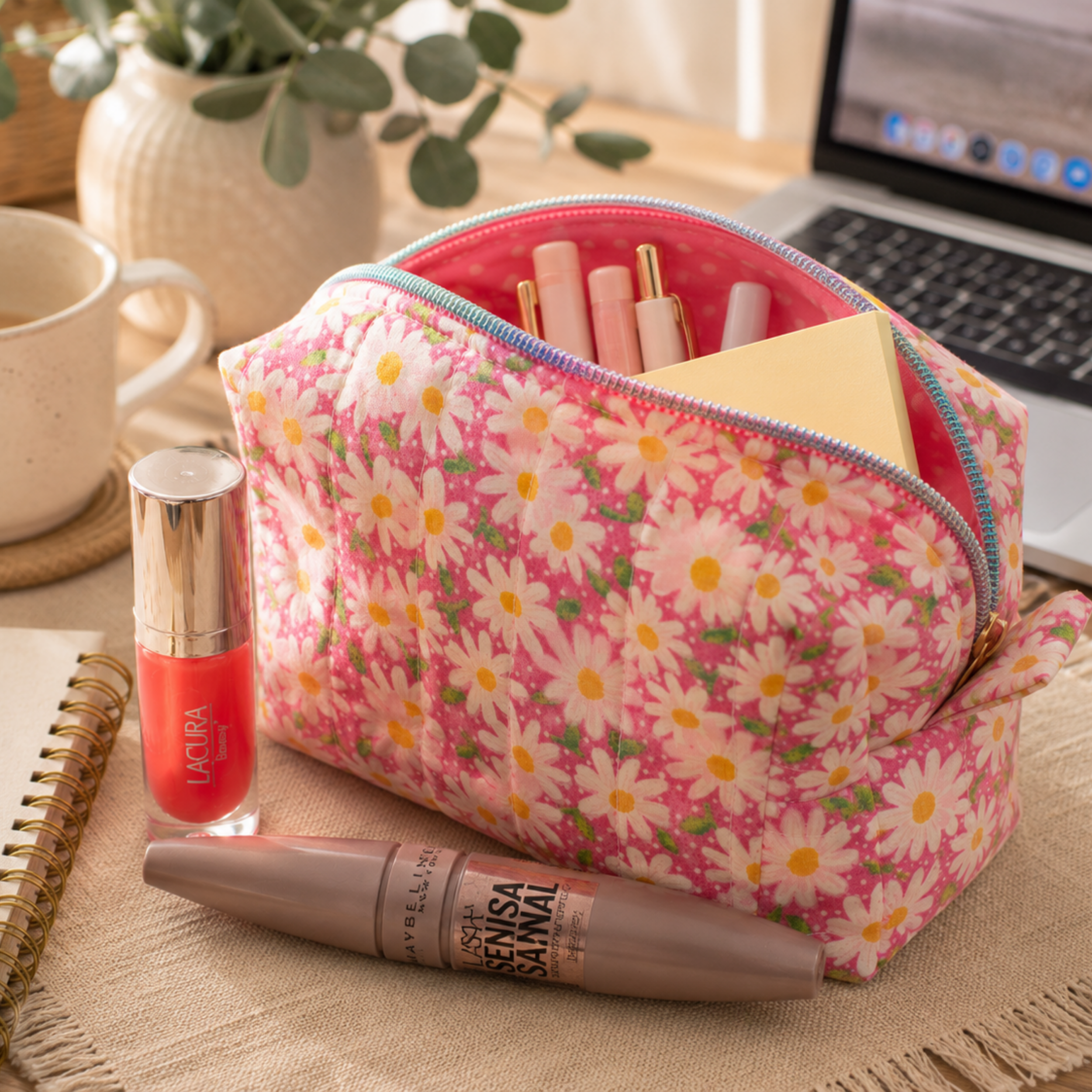 Daisy Pop Makeup Bag
