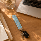 Daisy Daydream Wristlet Keychain