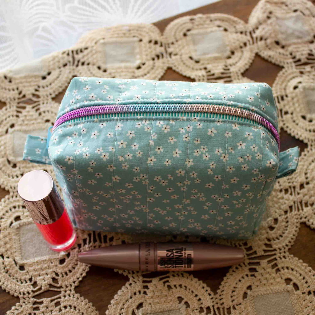 Daisy Daydream Box Bag