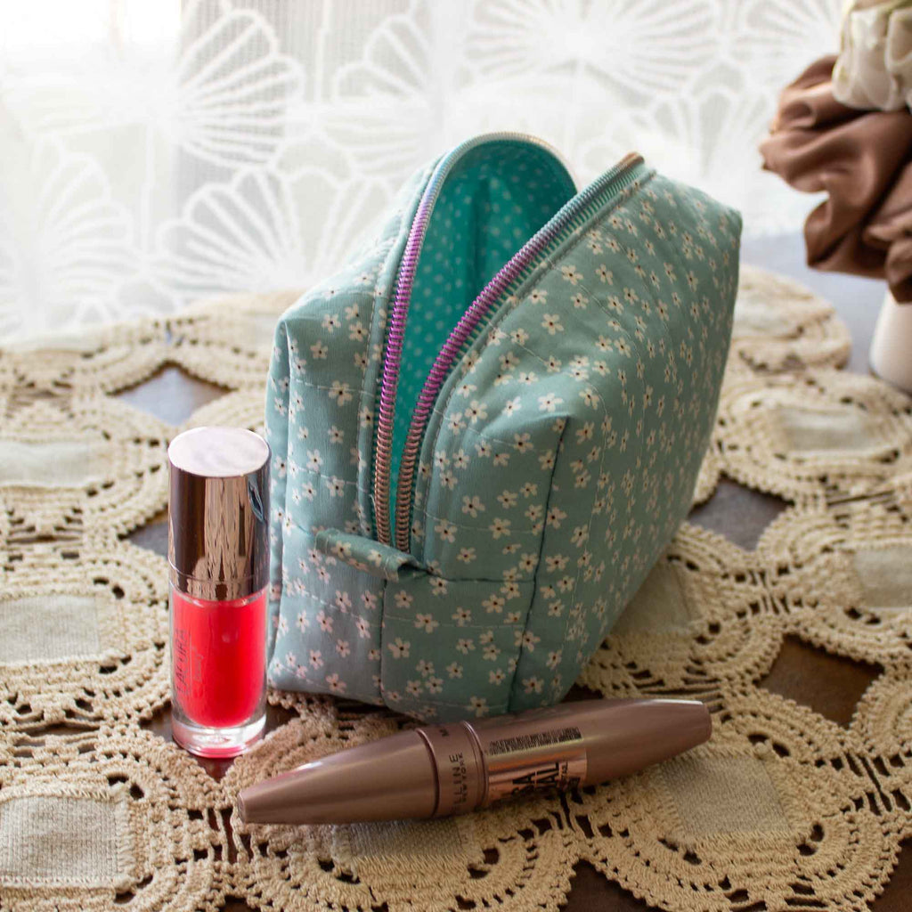 Daisy Daydream Box Bag