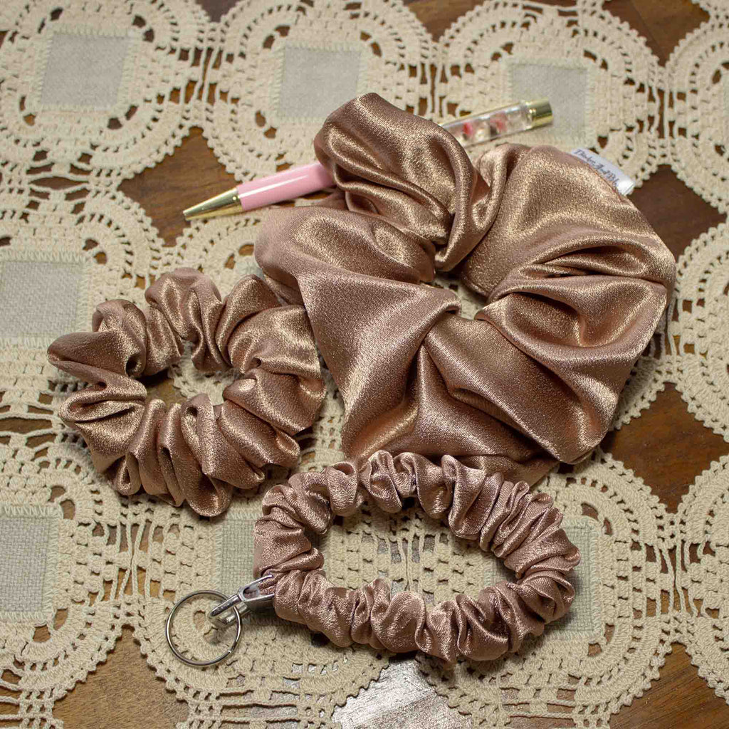 Cinnamon Swirl Latte Scrunchie