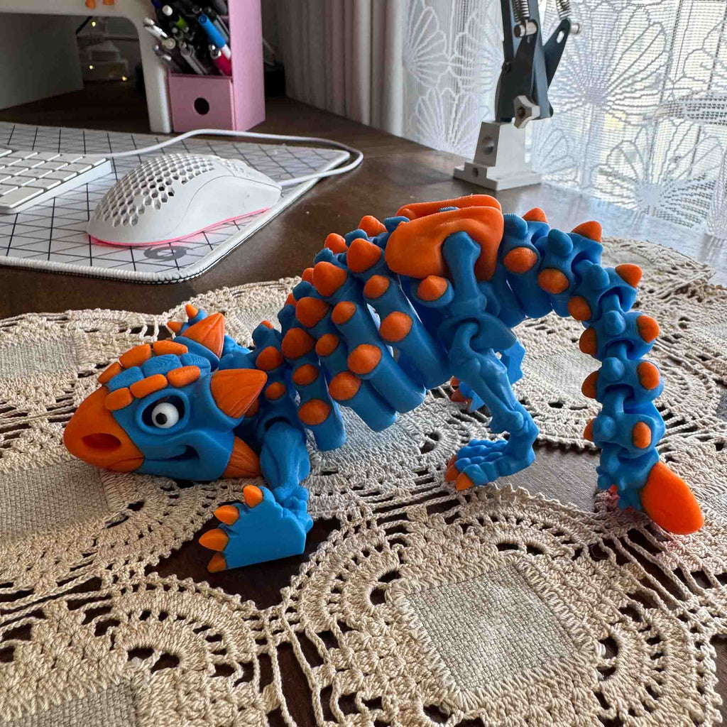 Tanky the Ankylosaurus – Dino Defender!