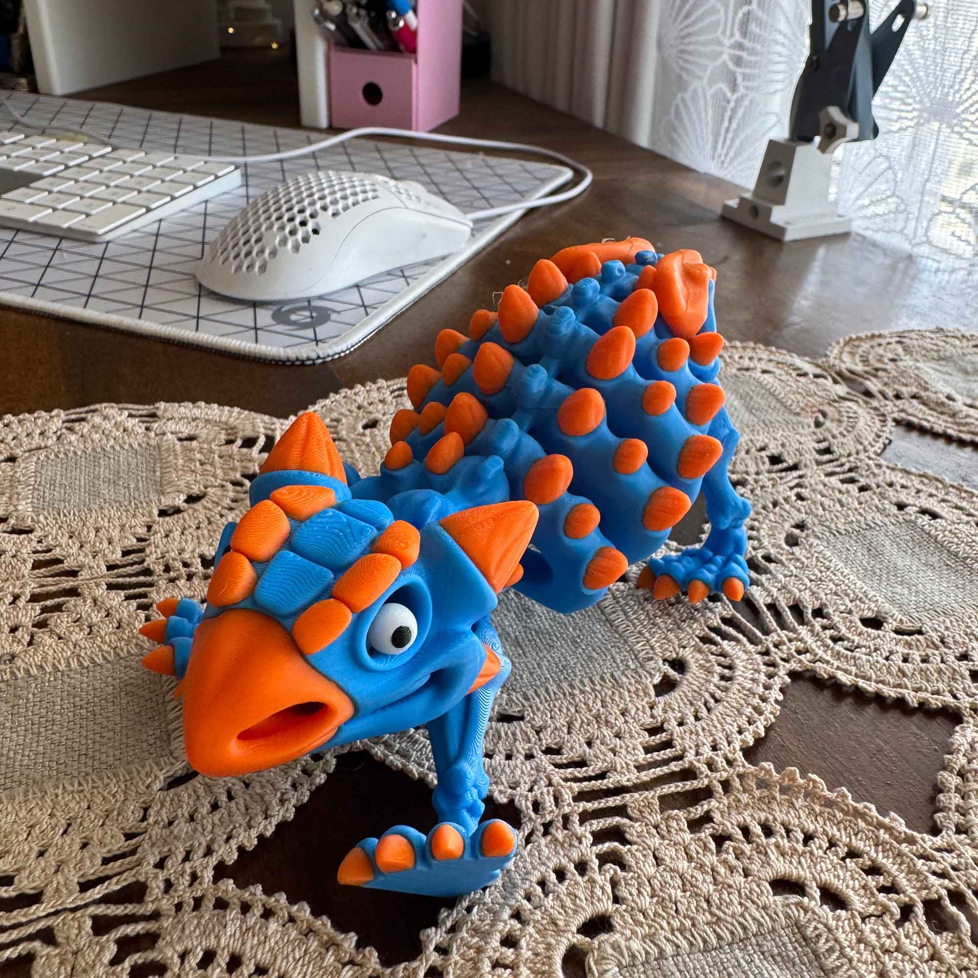 Tanky the Ankylosaurus – Dino Defender!