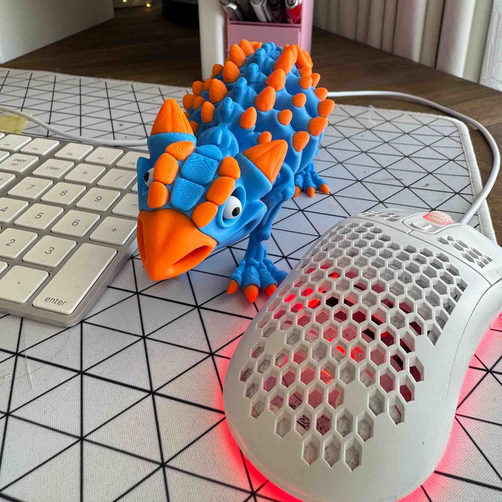 Tanky the Ankylosaurus – Dino Defender!