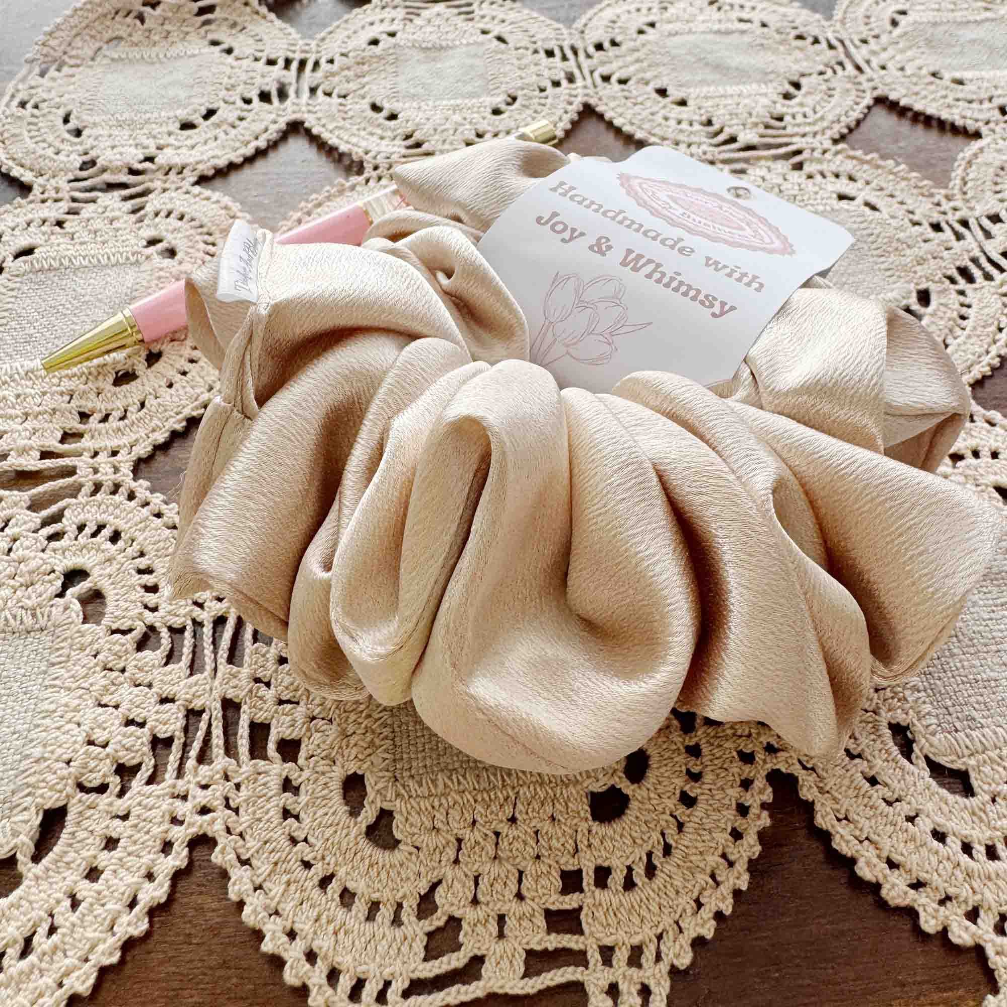 Dust Pearl Scrunchie