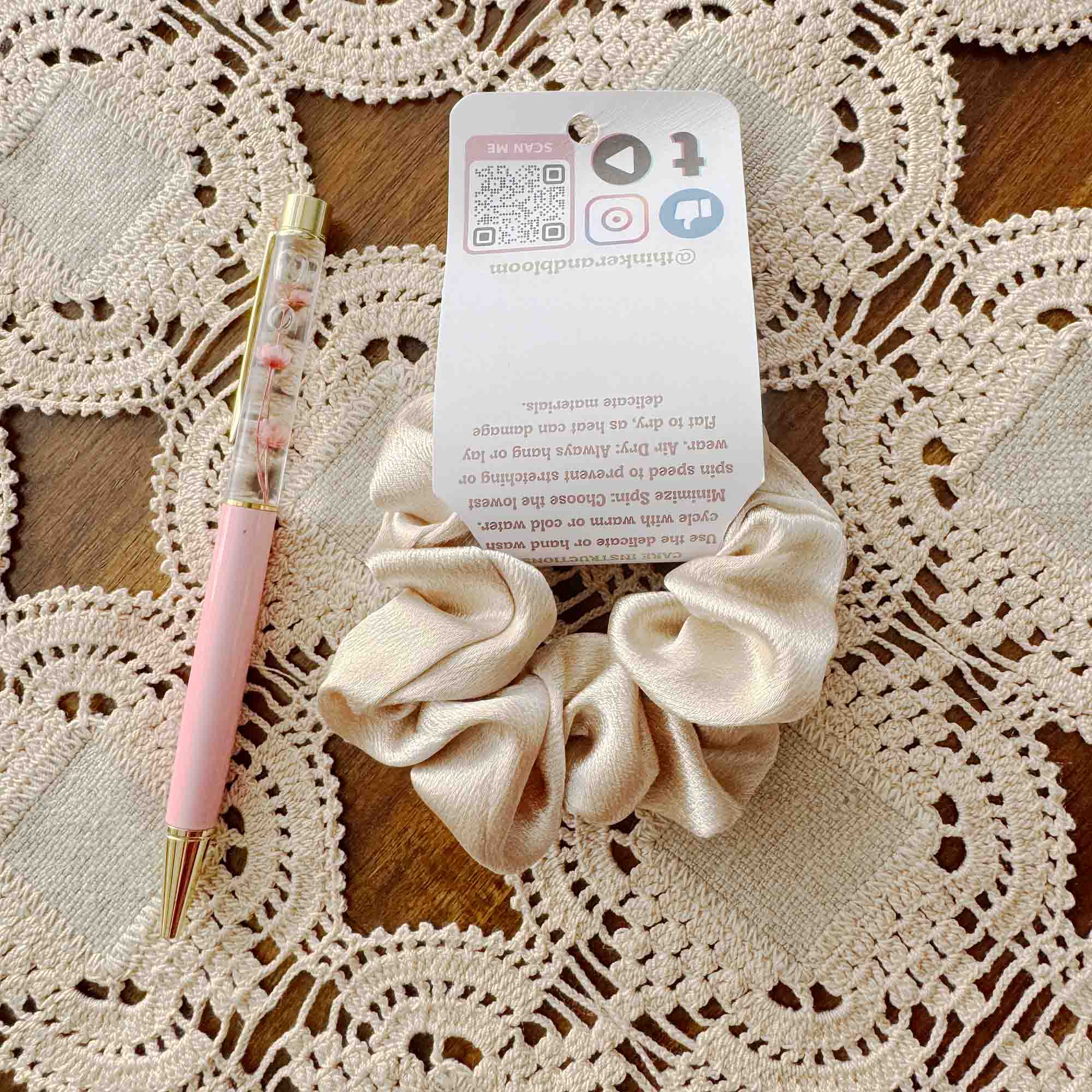 Dust Pearl Scrunchie