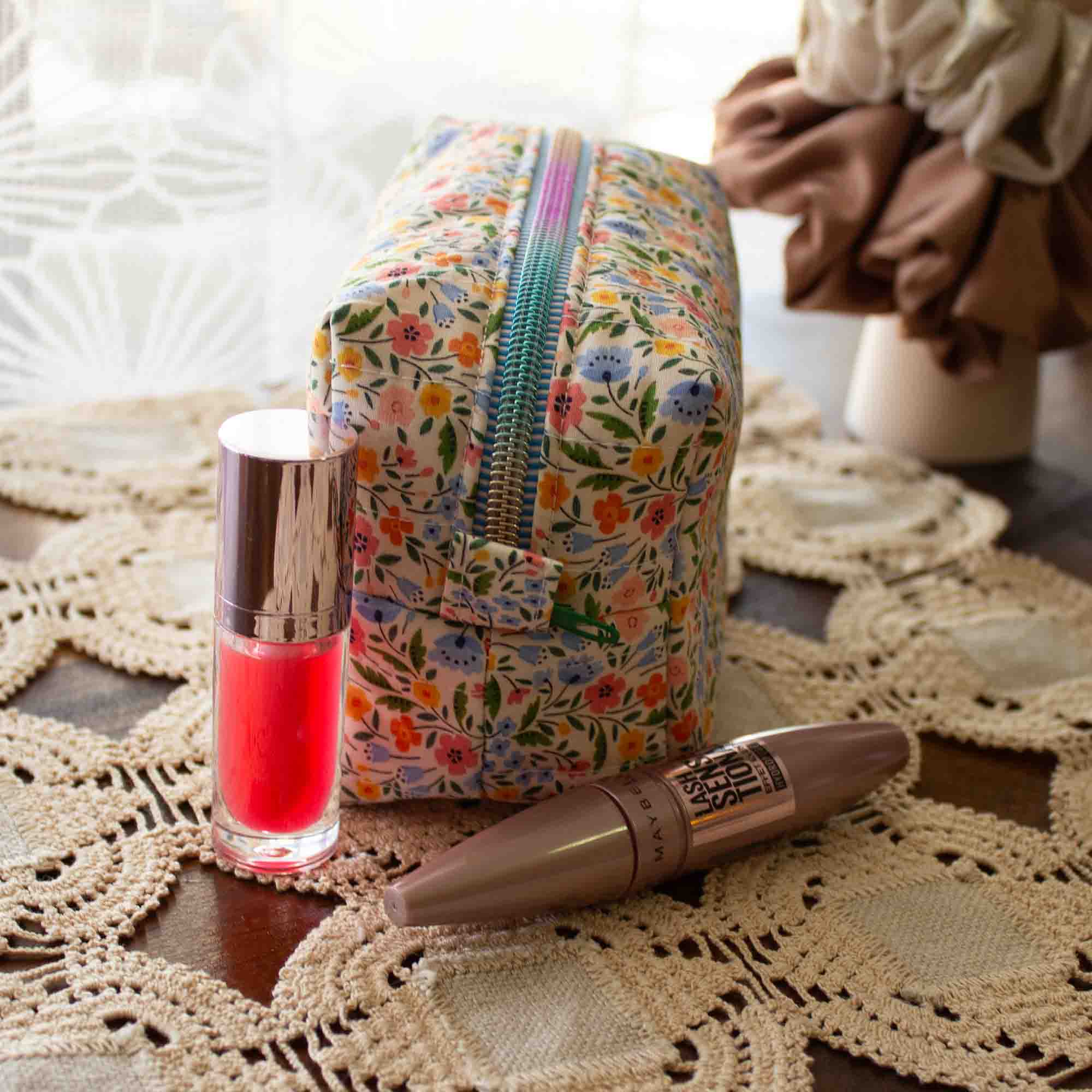 Meadow Bright Box Bag