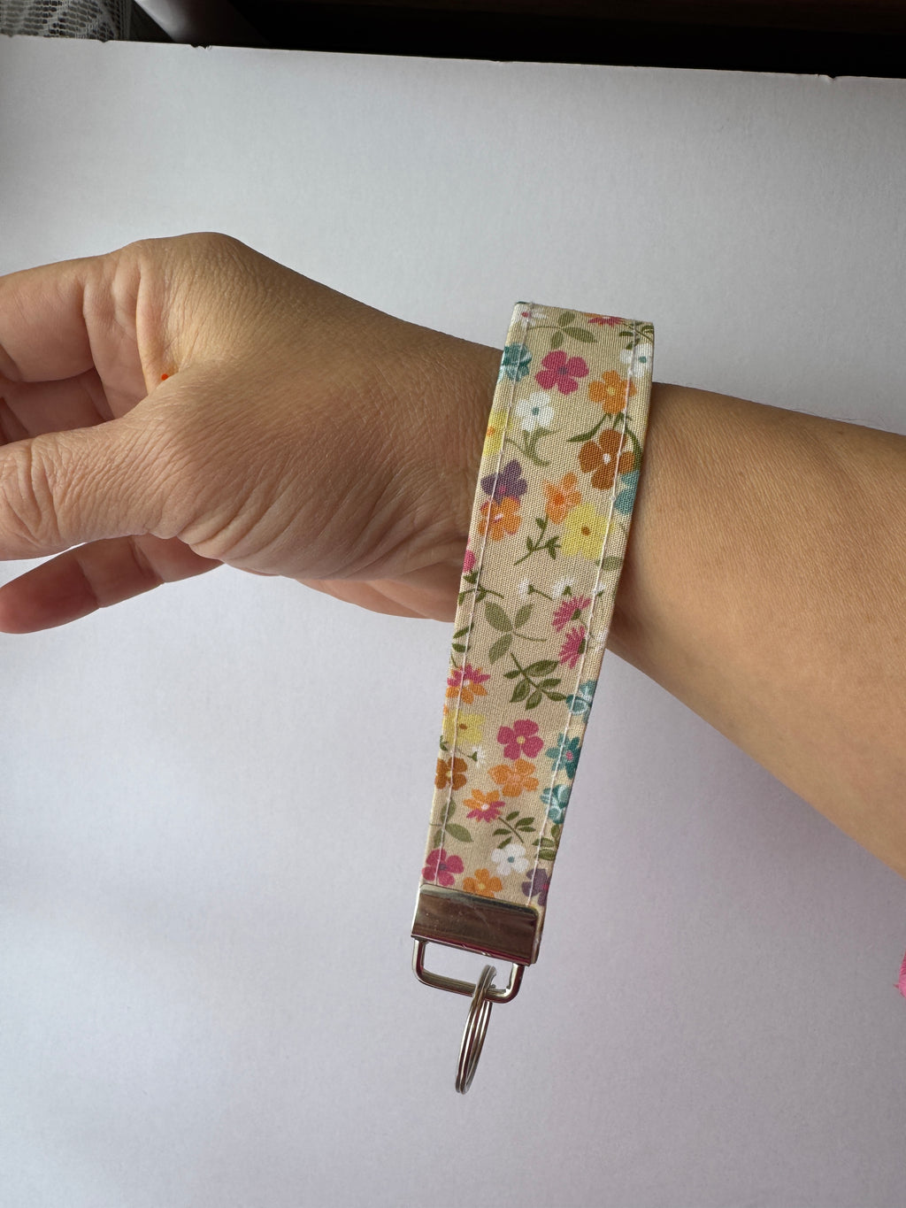Wildflower Spritz Wristlet Keychain