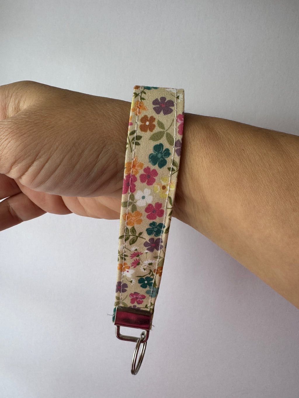 Wildflower Spritz Wristlet Keychain
