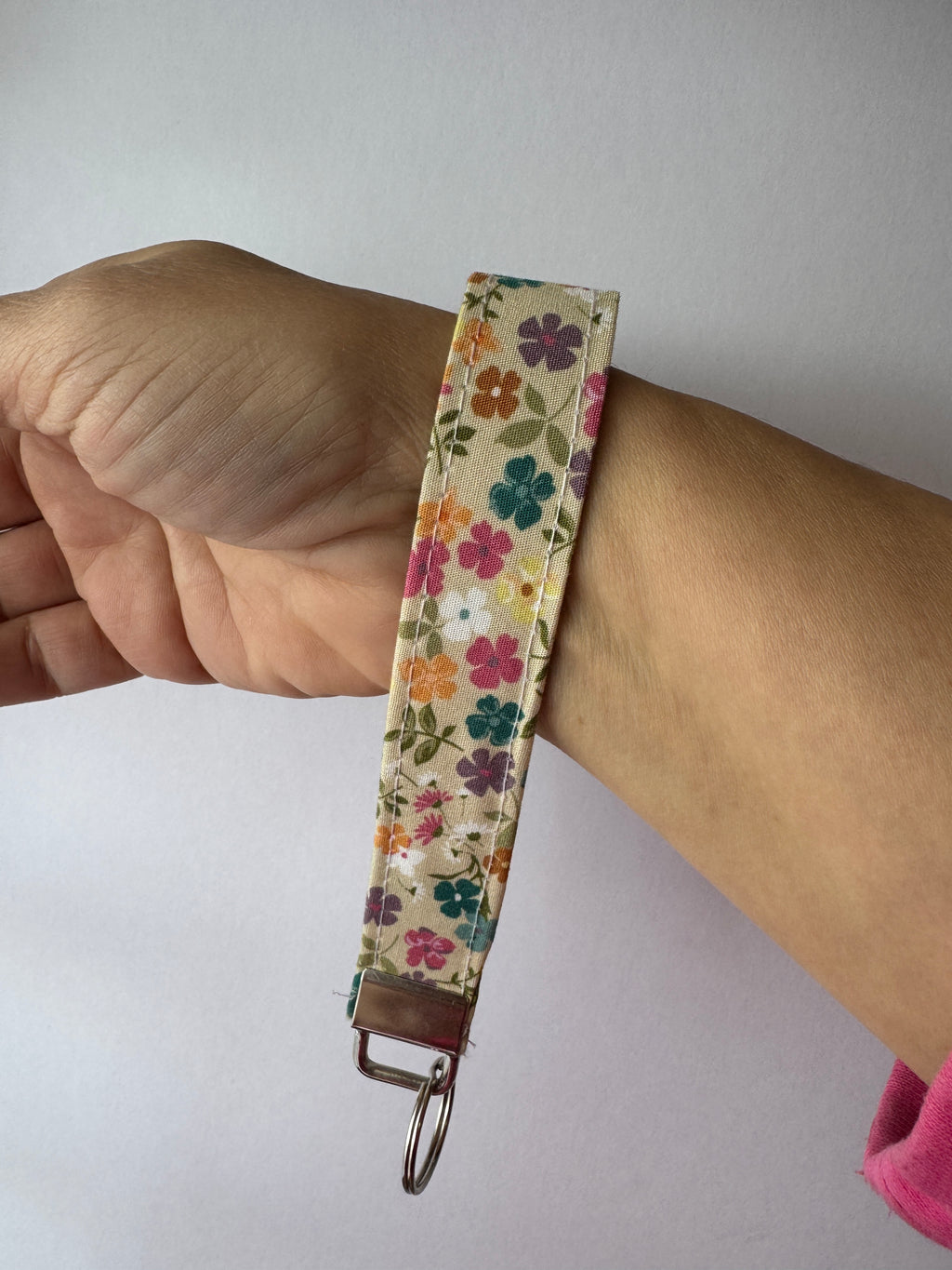 Wildflower Spritz Wristlet Keychain