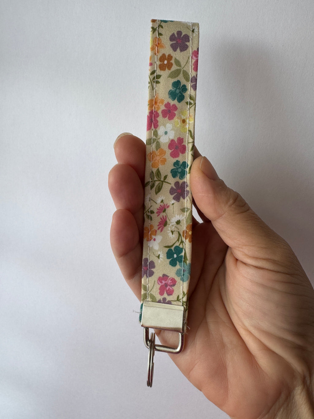 Wildflower Spritz Wristlet Keychain