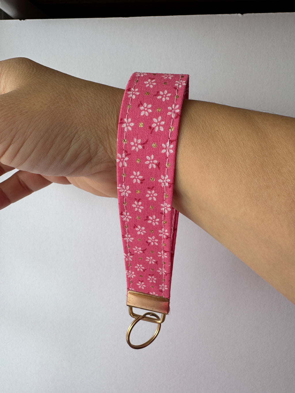 Pink Gold Flake Wristlet Keychain