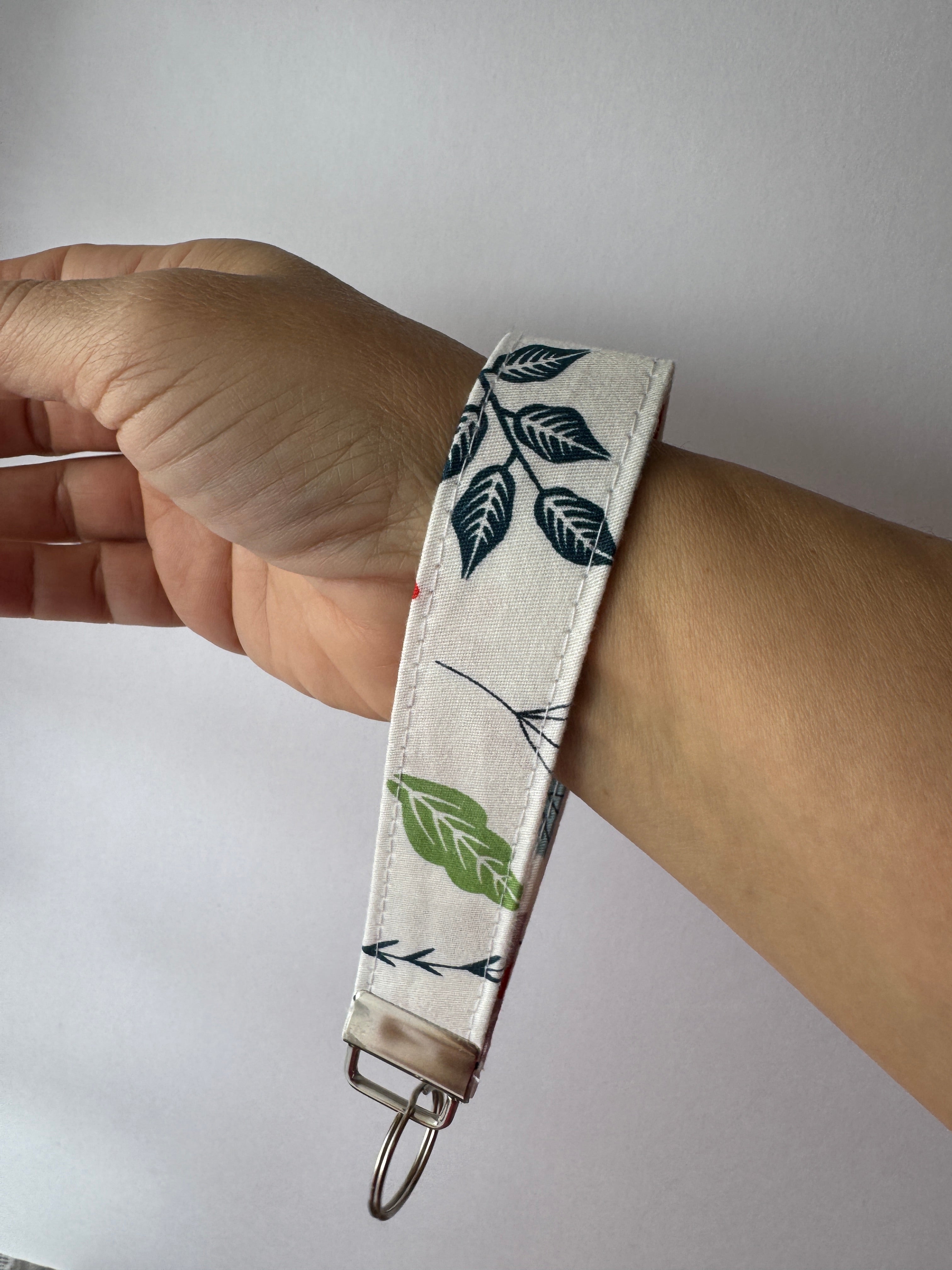 Butterfly Kisses – Handmade Fabric Wristlet Keychain