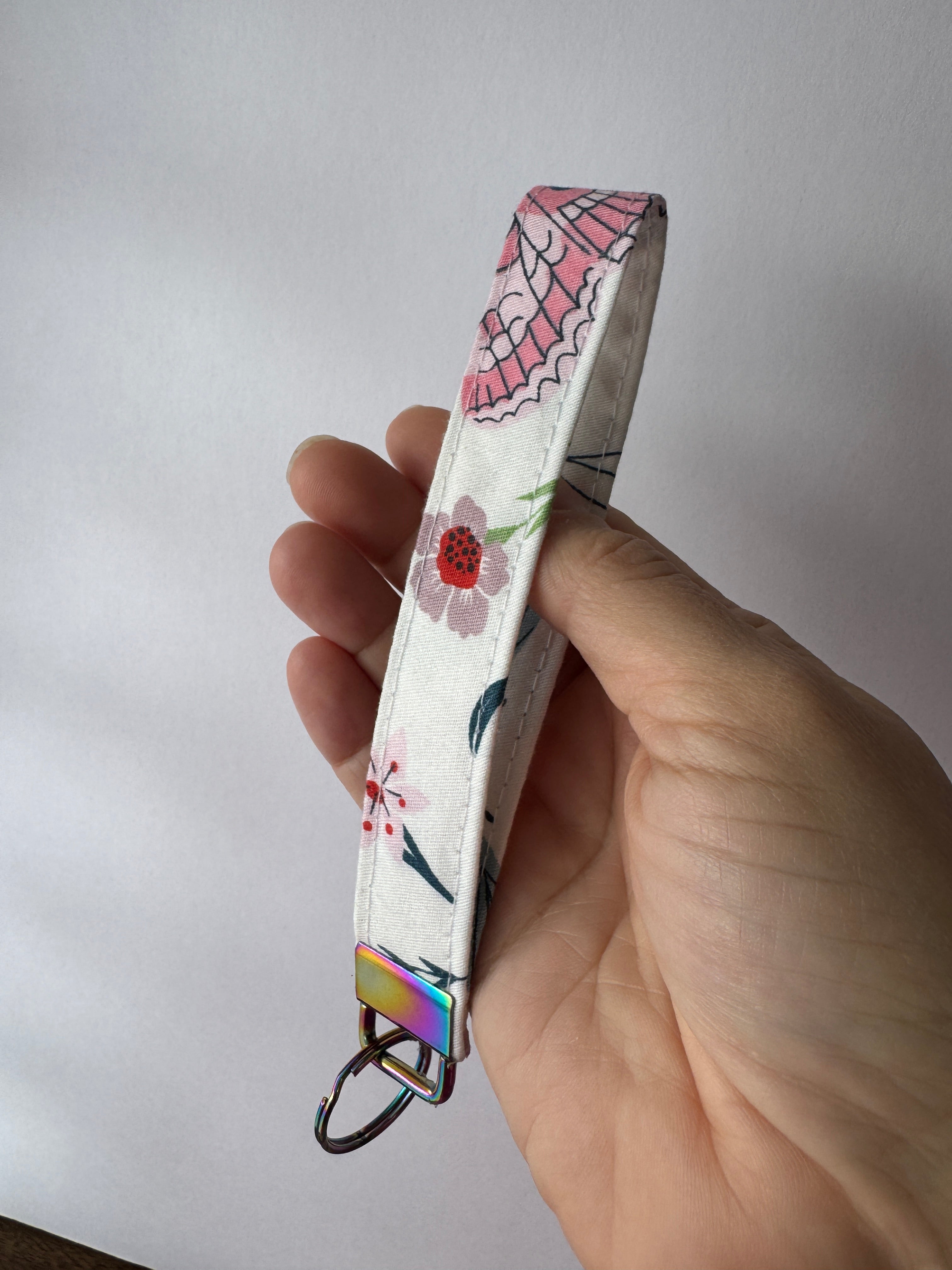 Butterfly Kisses – Handmade Fabric Wristlet Keychain