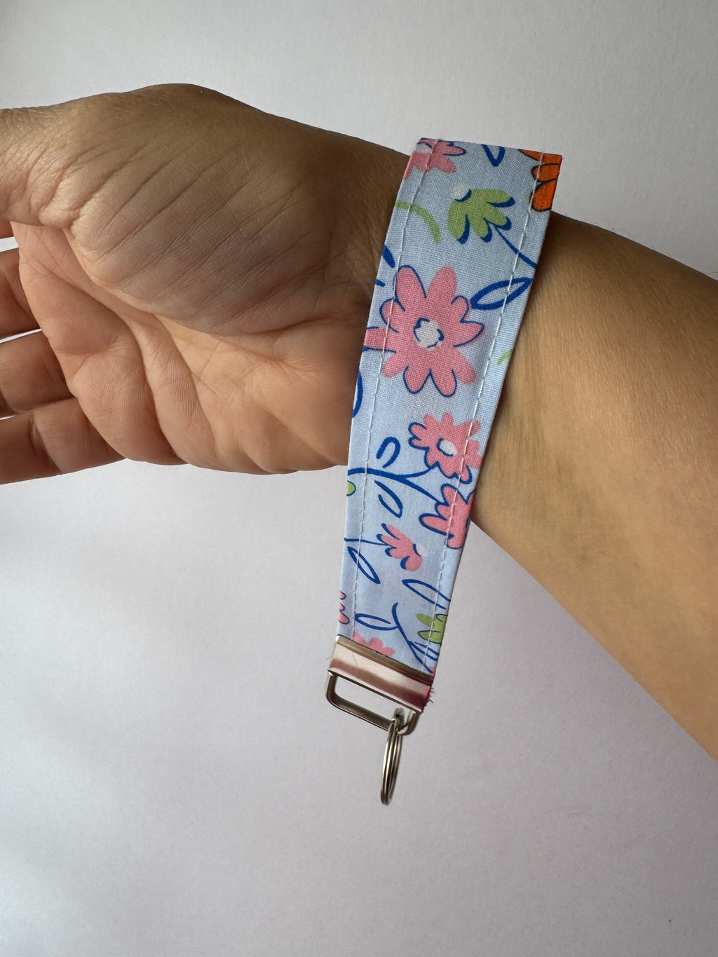 Petal Pop Wristlet Keychain