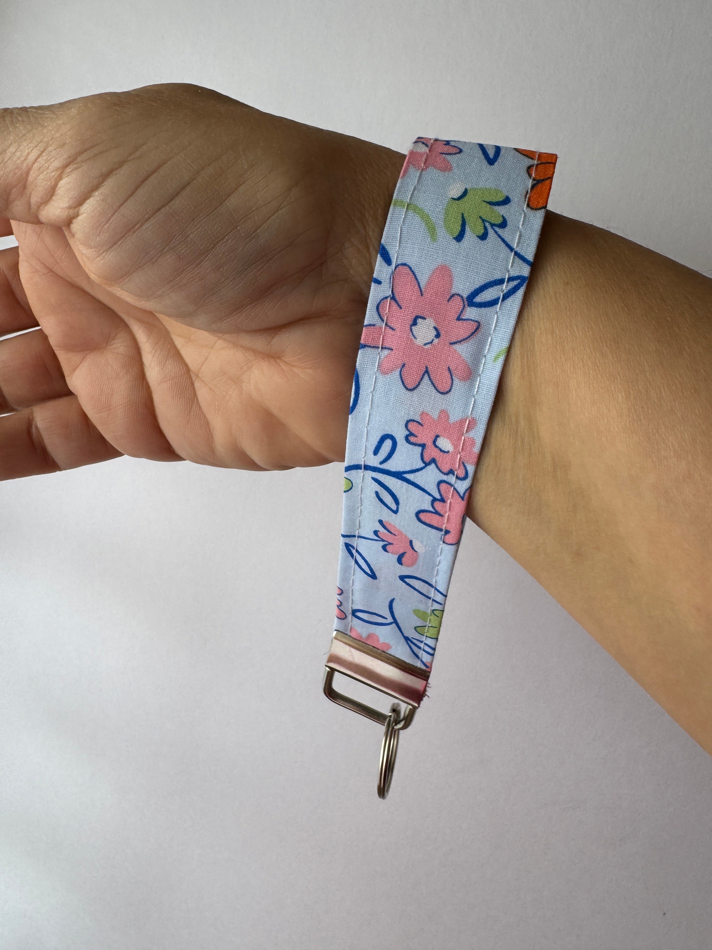 Petal Pop Wristlet Keychain