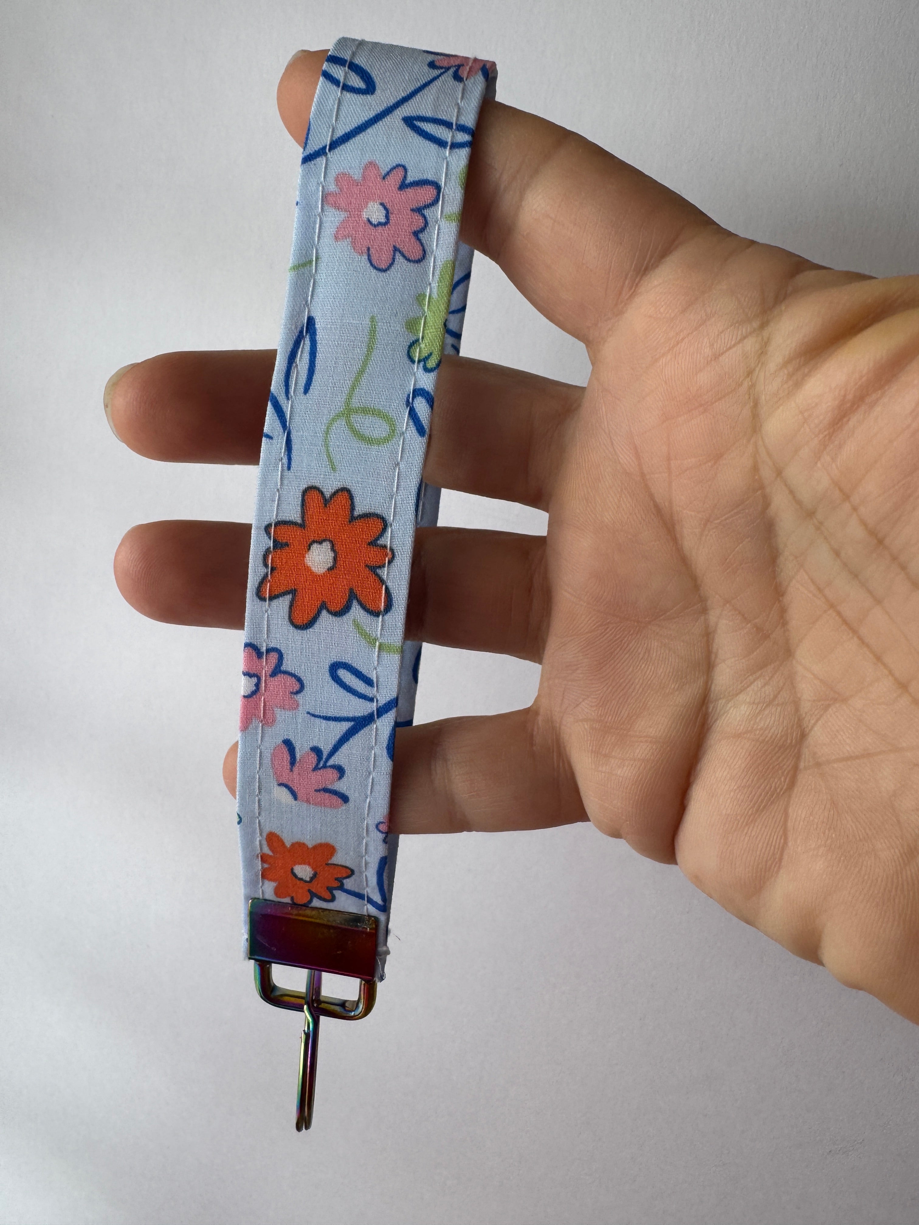 Petal Pop Wristlet Keychain