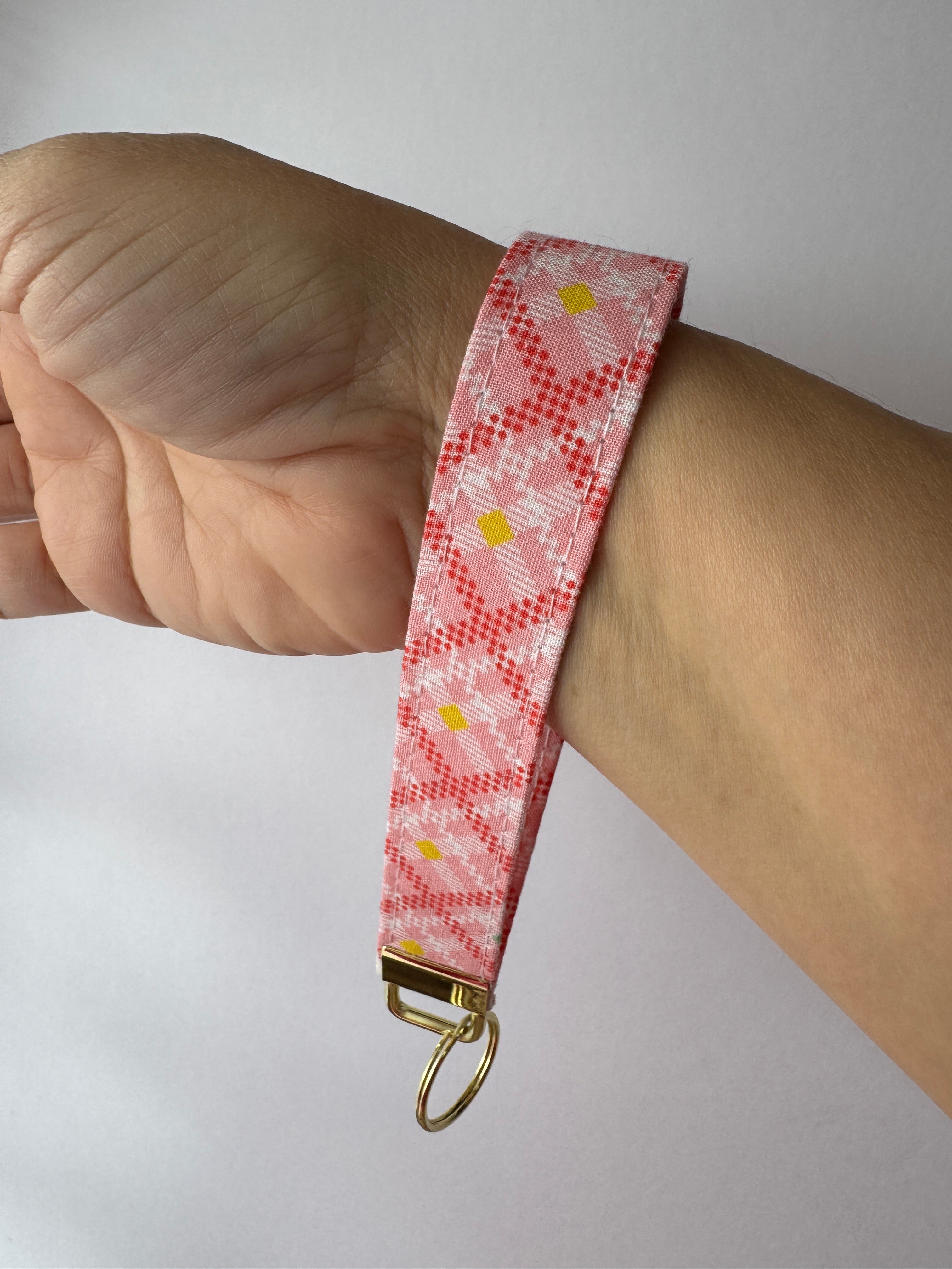 Gingham Bloom Wristlet Keychain