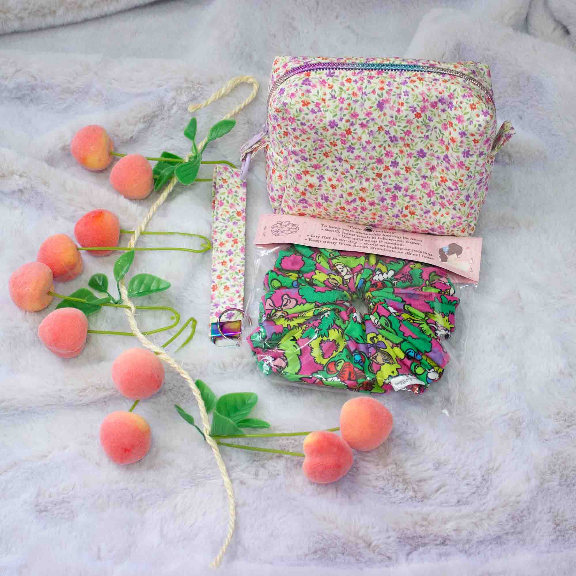 The Bloom & Go Gift Set ✨ - Box Bag Wristlet And Scrunchie