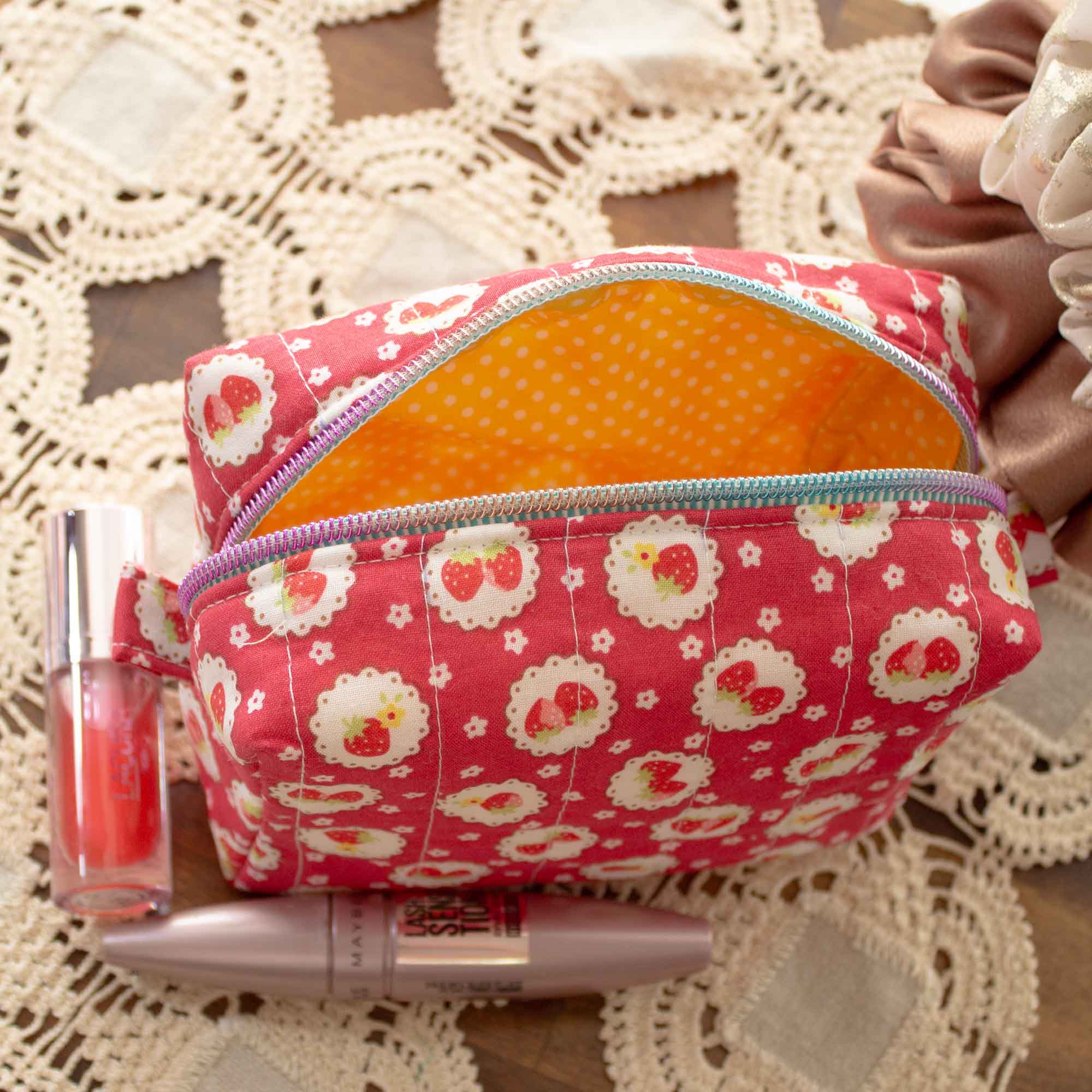 Strawberry Jam Box Bag
