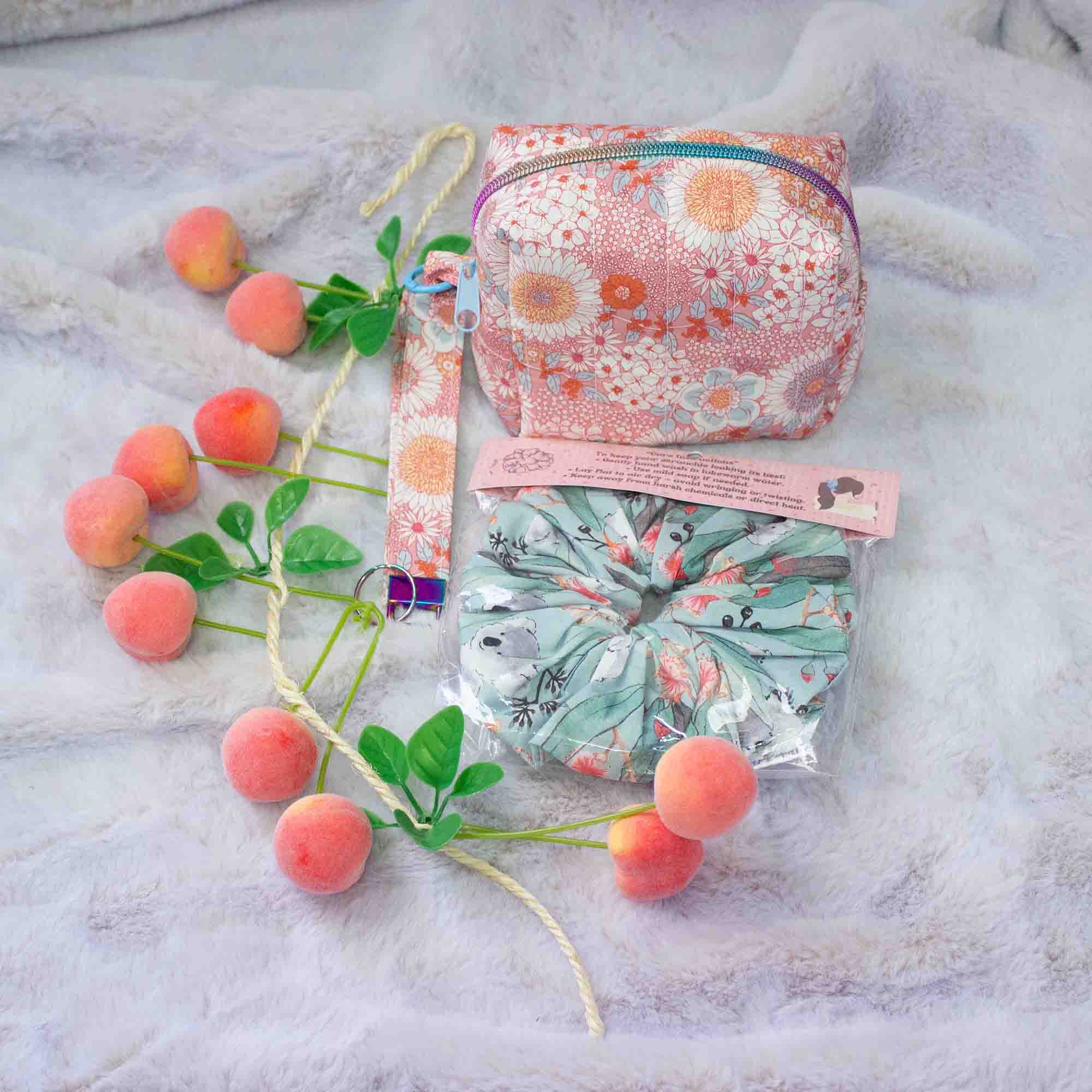 The Bloom & Go Gift Set ✨ - Box Bag Wristlet And Scrunchie