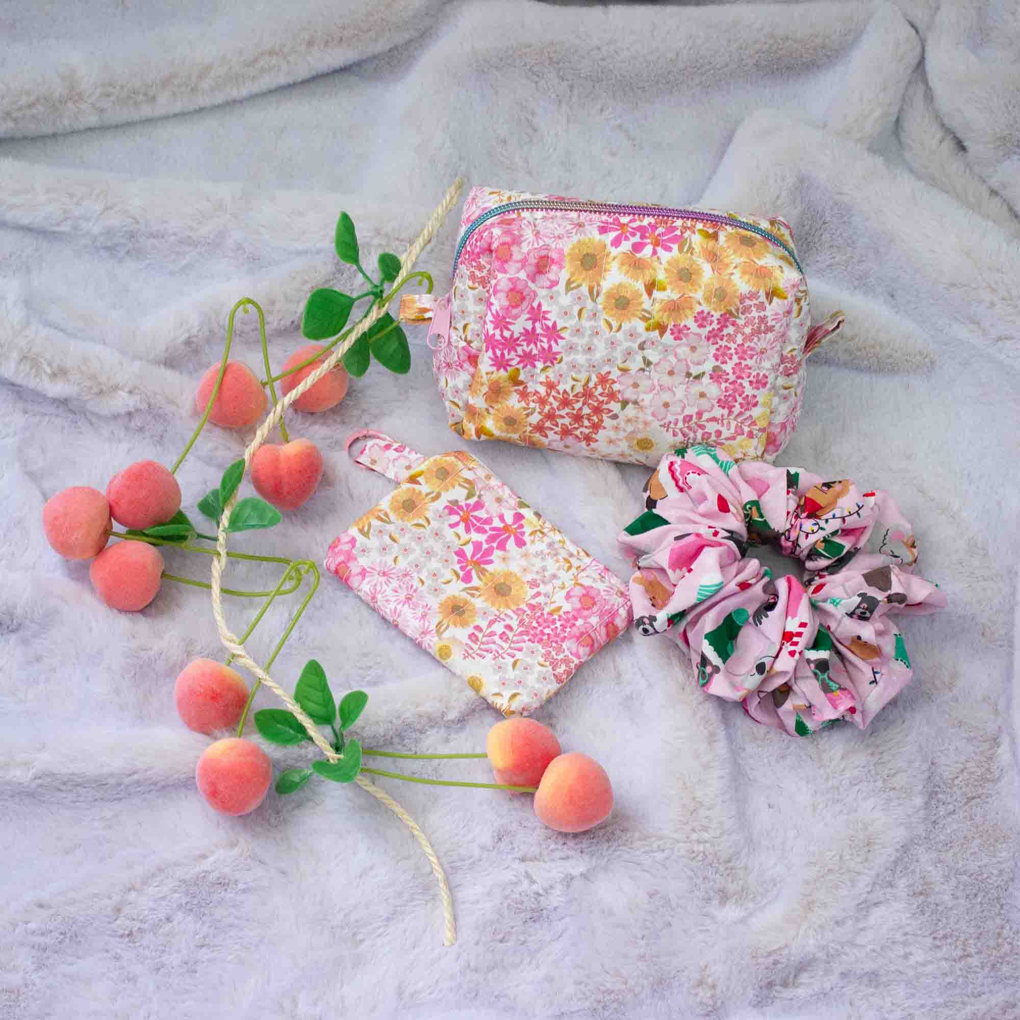 The Bloom & Go Gift Set ✨ - Box Bag Wristlet And Scrunchie