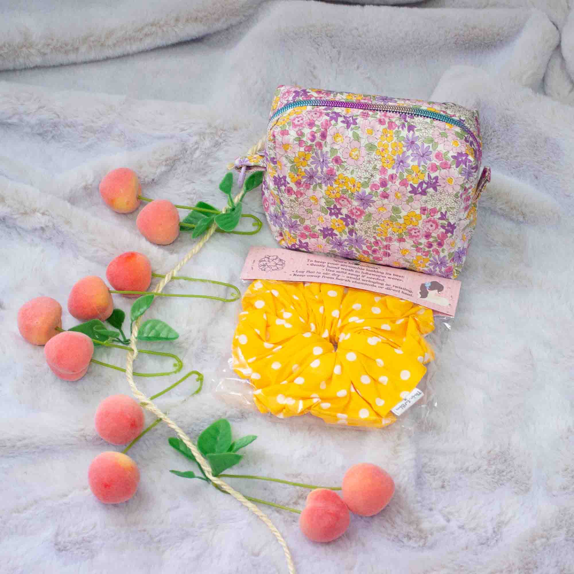 The Bloom & Go Gift Set ✨ - Box Bag Wristlet And Scrunchie