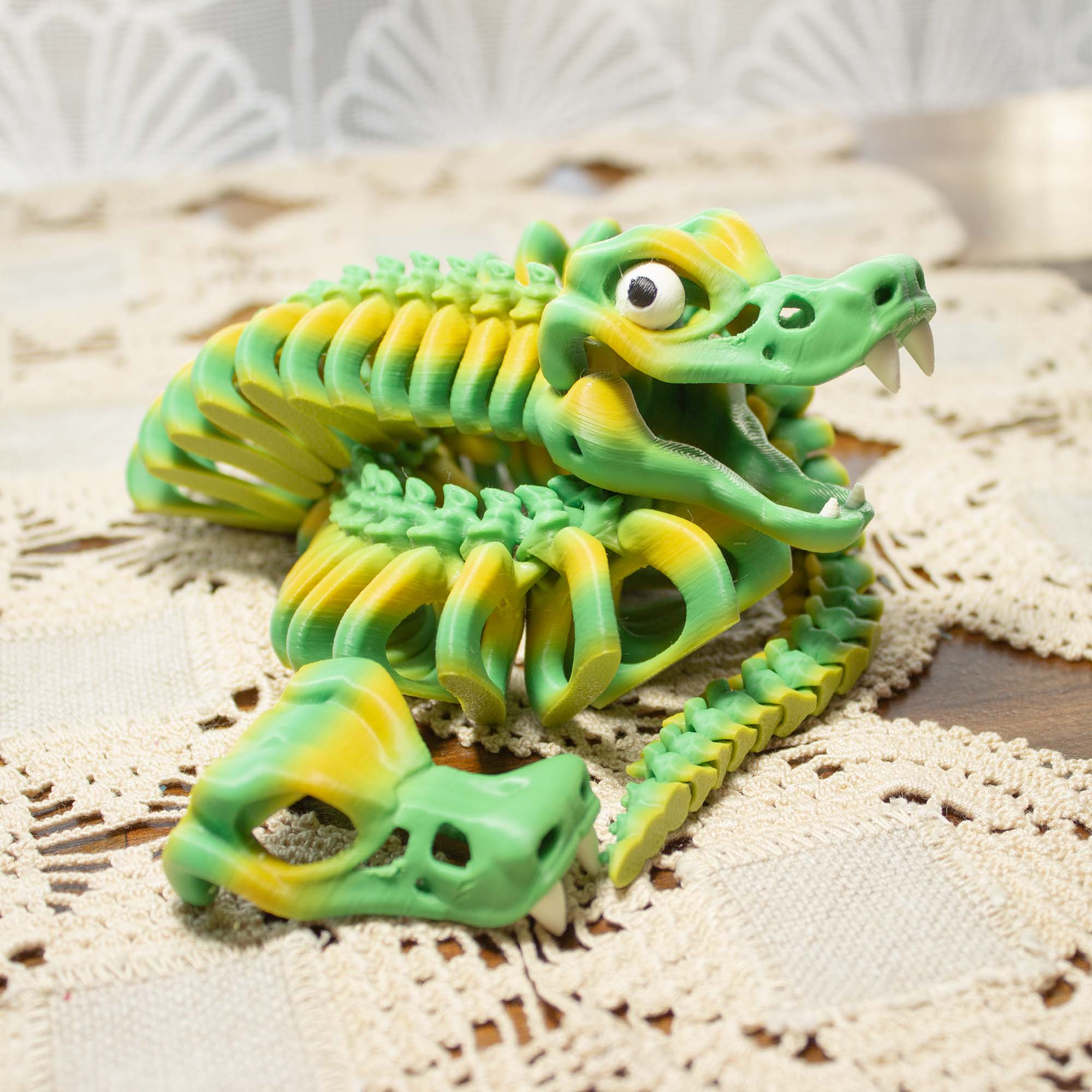 Wilson_The_Happy_Snake – Articulated Desk Buddy And Toy