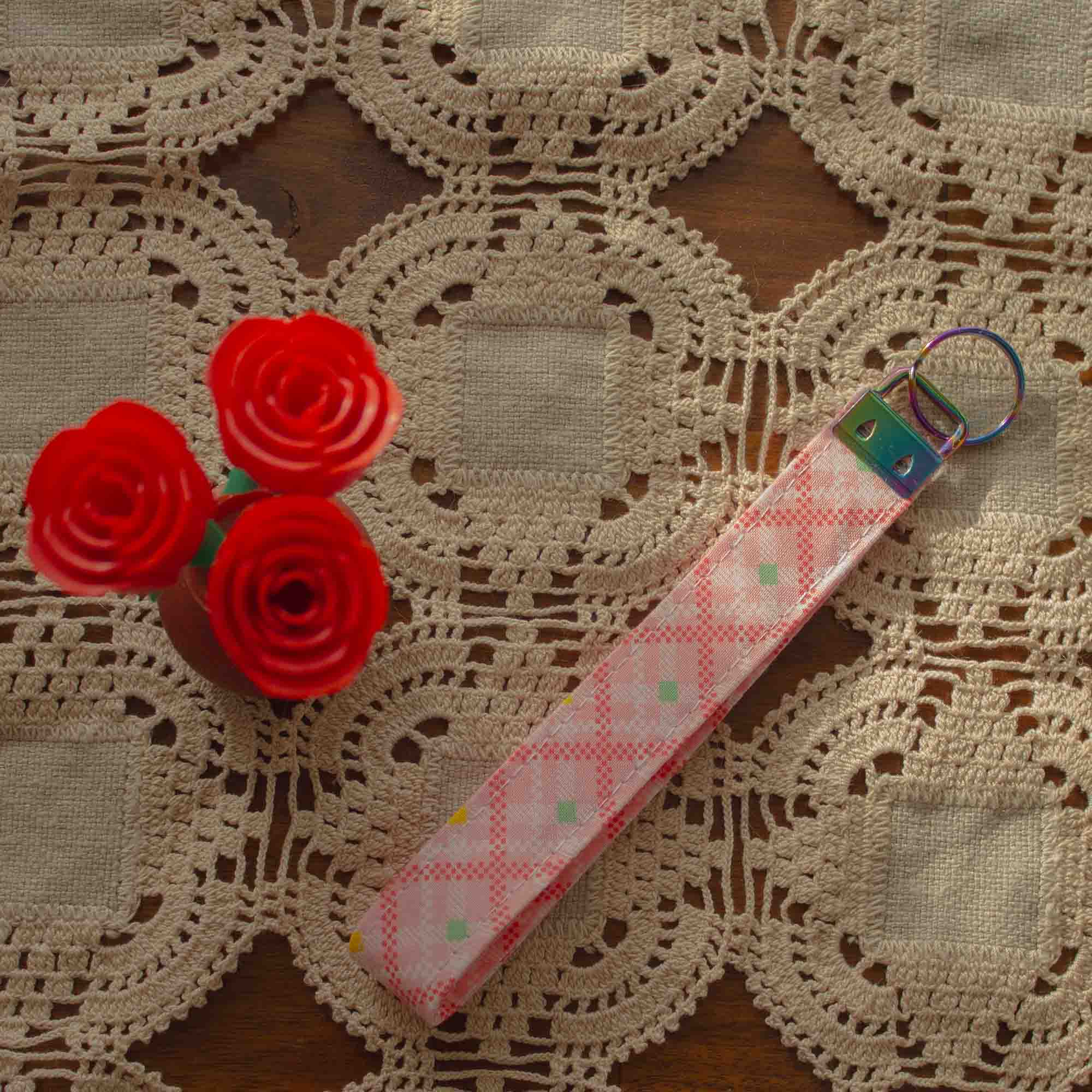 Wristlet_Gingham_Bloom