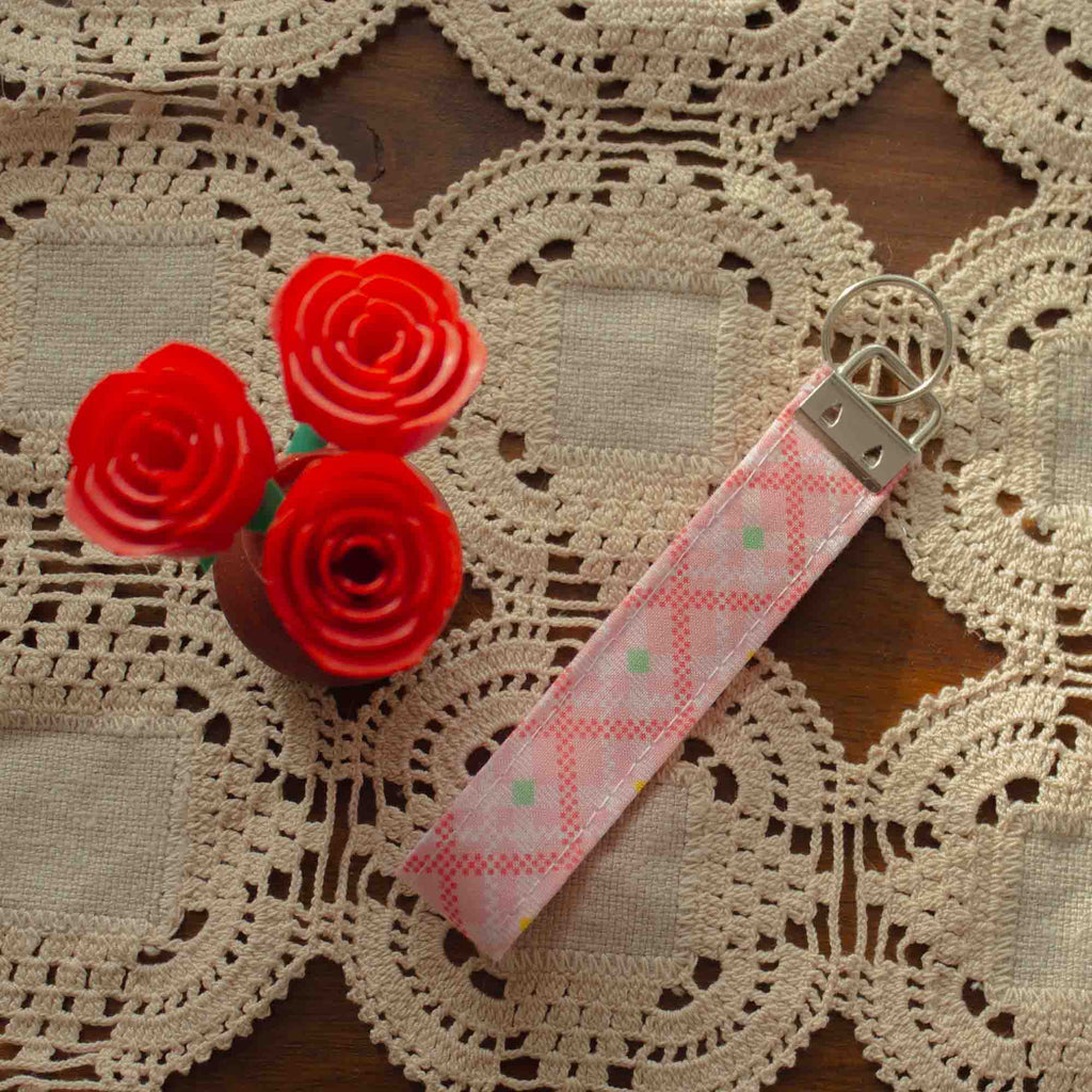 Wristlet_Gingham_Bloom