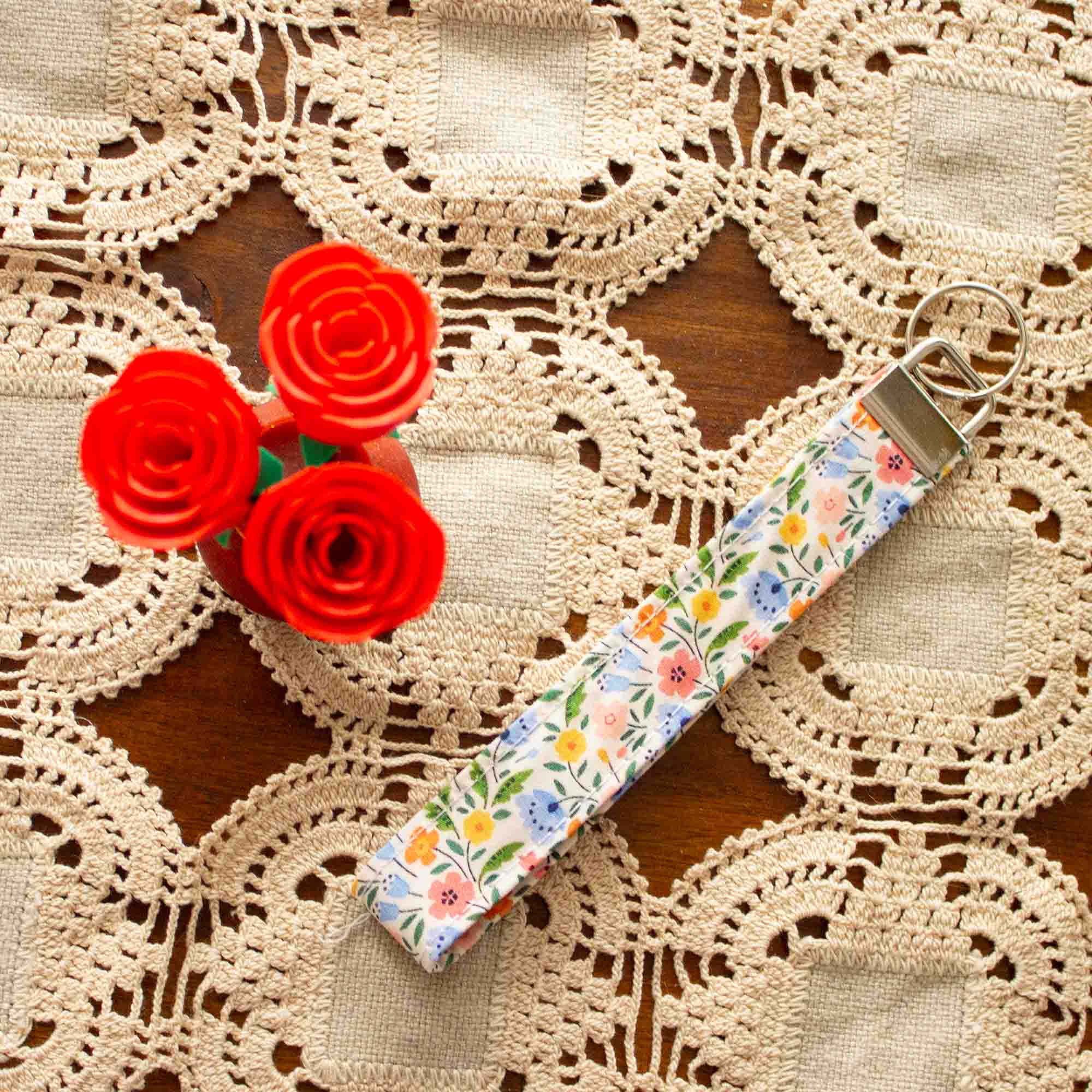 Wristlet_Meadow_Bright