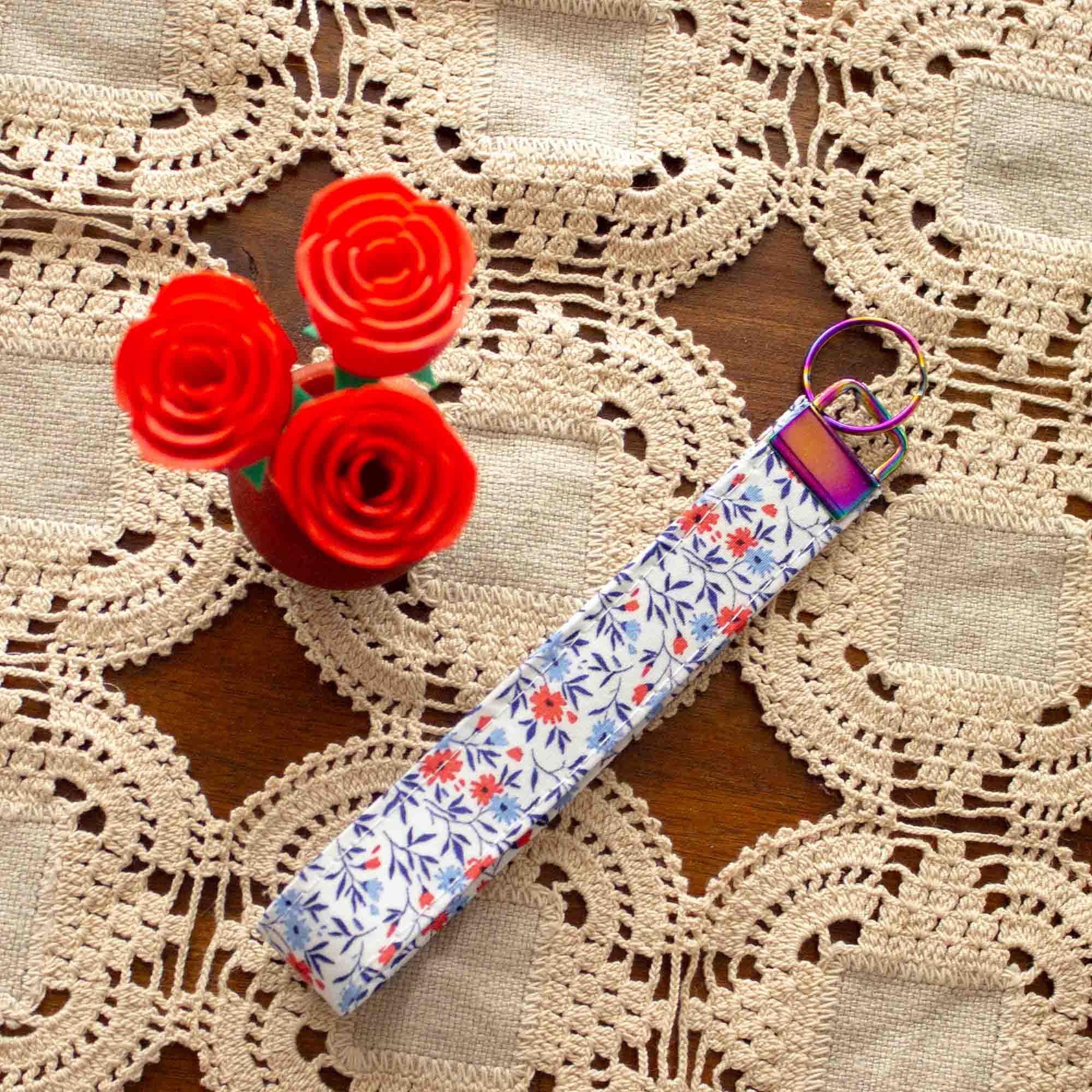 Wristlet_Pocketful_of_Posies